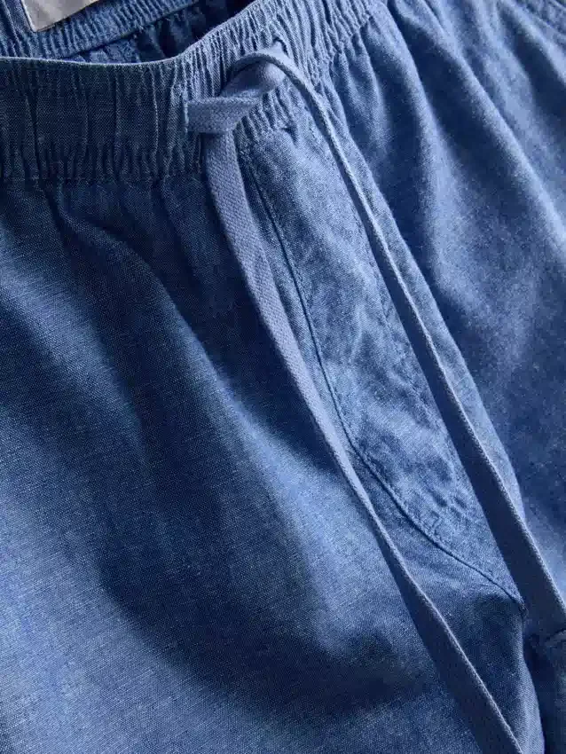 Shorts i linneblanding med snøre
