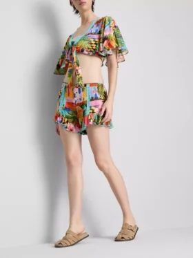 Shorts med flæser og tropisk print