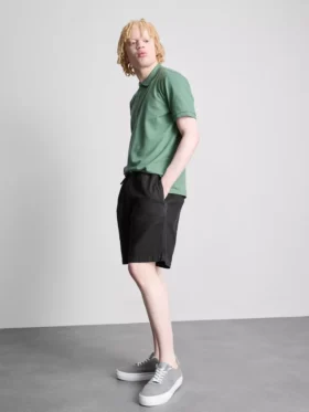 Shorts med struktur og snøre