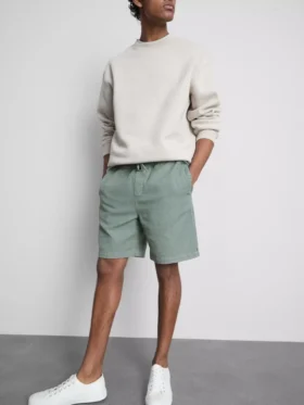 Shorts med struktur og snøre