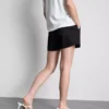 Shorts med struktur og snøre