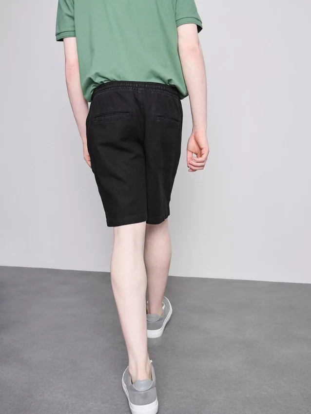 Shorts med struktur og snøre