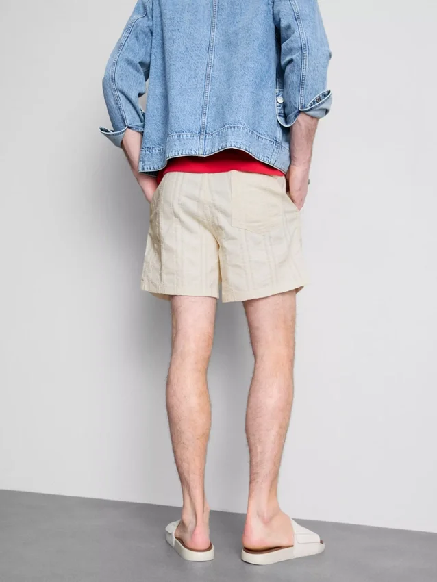 Shorts med struktur og snøre
