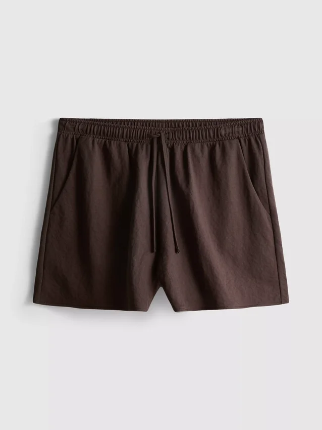 Shorts med struktur og snøre