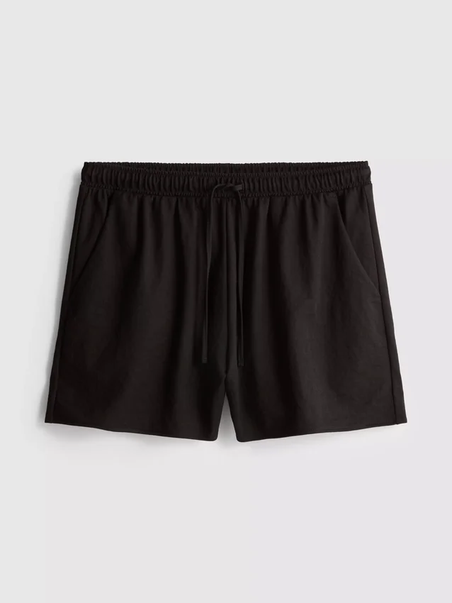 Shorts med struktur og snøre