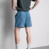 Shorts med struktur og snøre i taljen