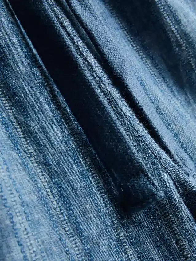 Shorts med struktur og snøre i taljen