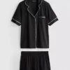 Shorty-pyjamasser i boyfriend-stil