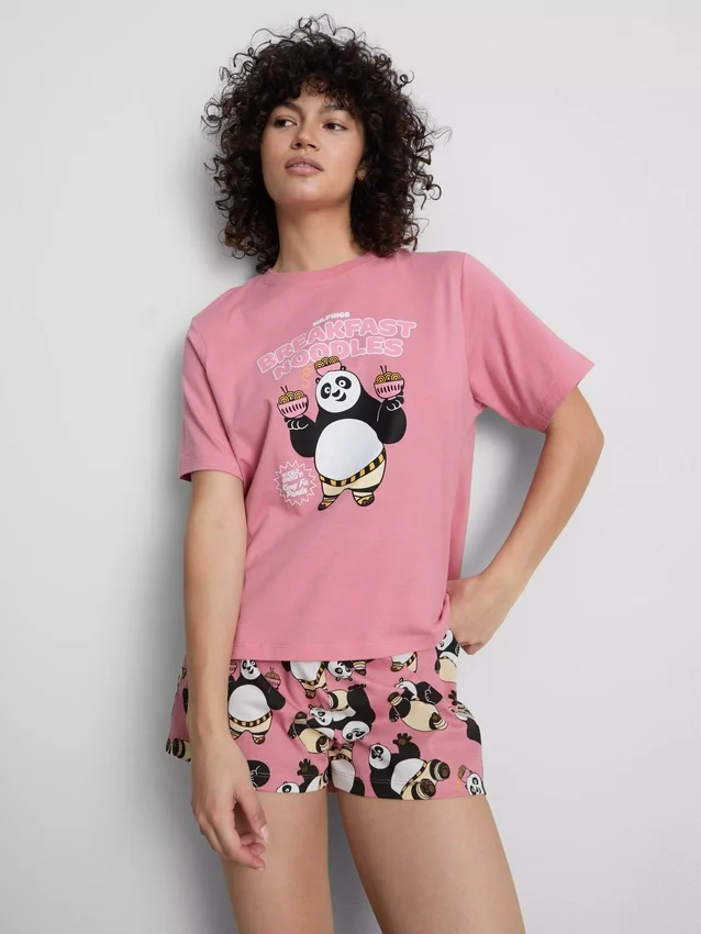 Shorty-pyjamasser med Kung Fu Panda-figur