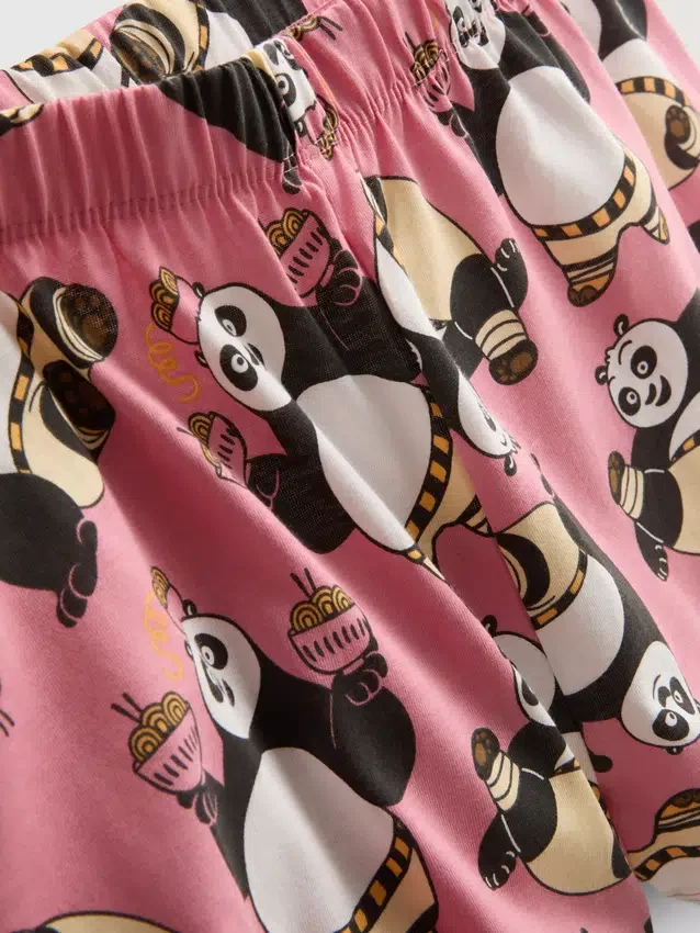 Shorty-pyjamasser med Kung Fu Panda-figur