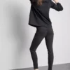 Skinny jeans i bomuldsrig denim