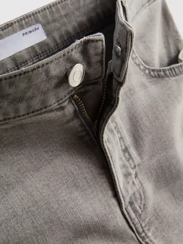 Skinny jeans i bomuldsrig denim