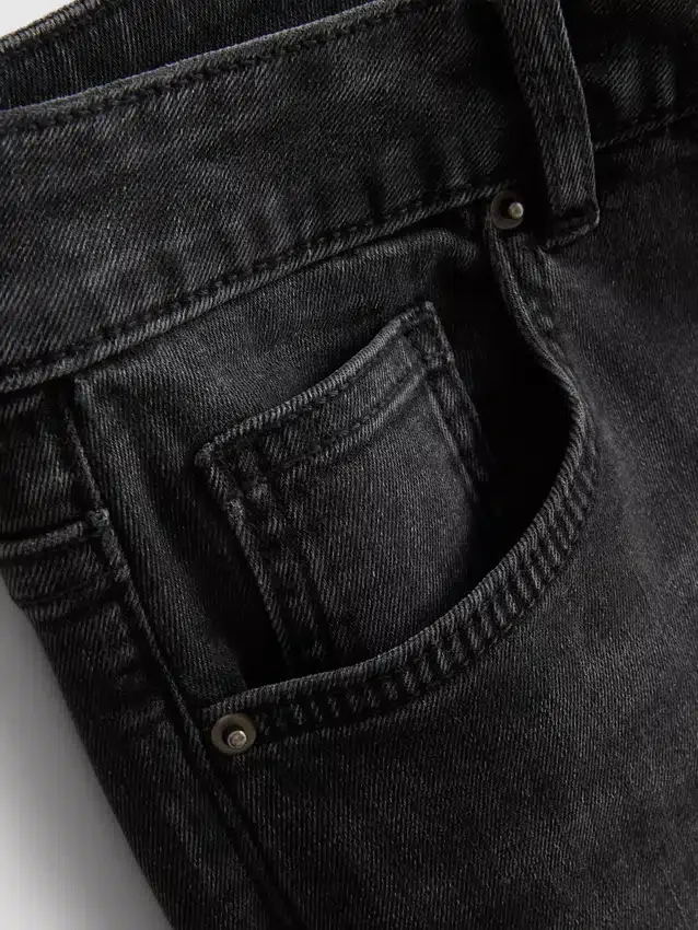 Skinny jeans i bomuldsrig denim