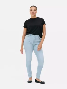 Skinny jeans med høj talje