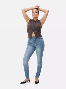 Skinny jeans med høj talje