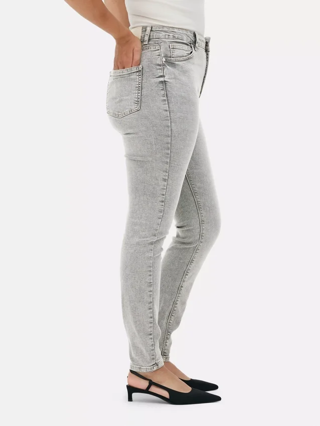 Skinny jeans med høj talje