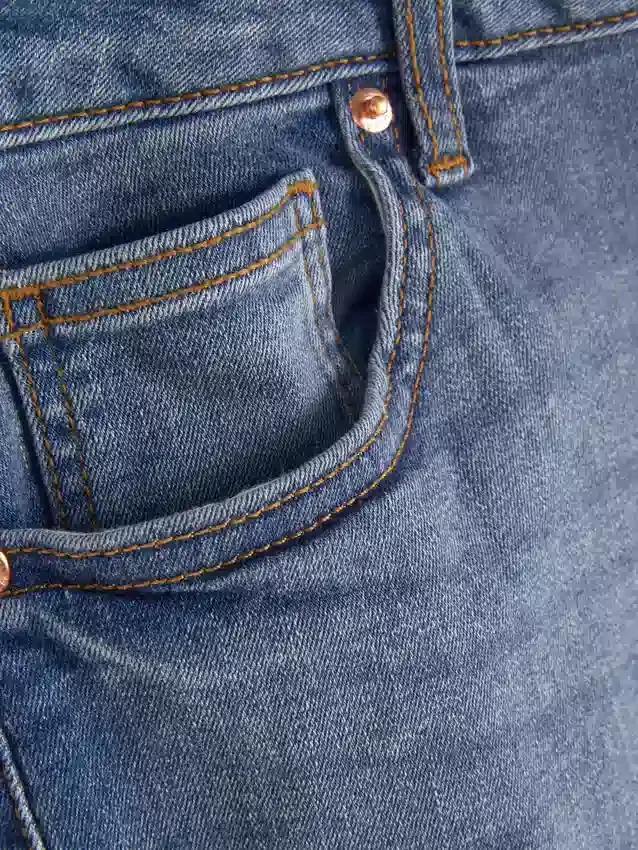 Skinny jeans med høj talje