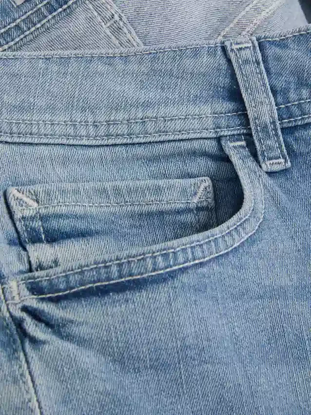 Skinny jeans med mellemhøj talje
