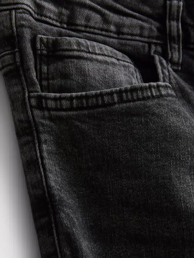 Skinny jeans med mellemhøj talje