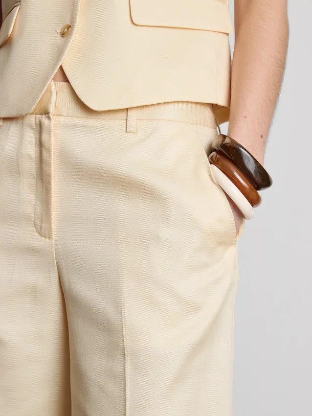 Skræddersyede bermuda-shorts i bomuldsblanding