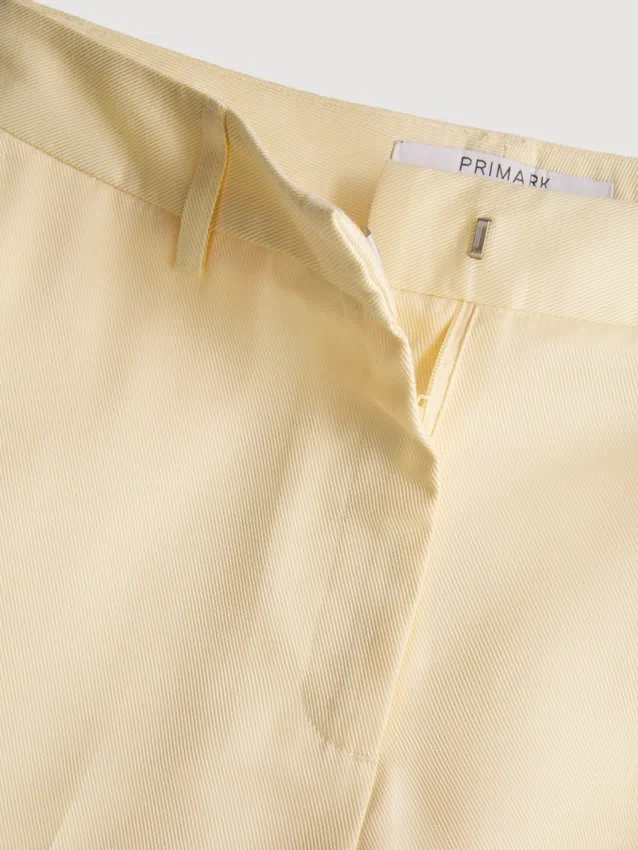 Skræddersyede bermuda-shorts i bomuldsblanding