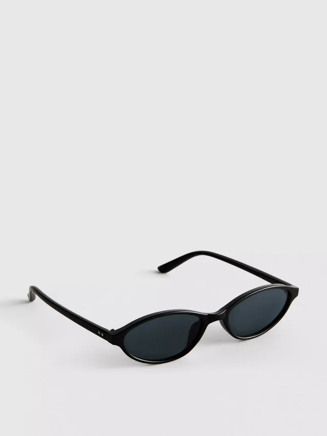 Slanke, ovale solbriller