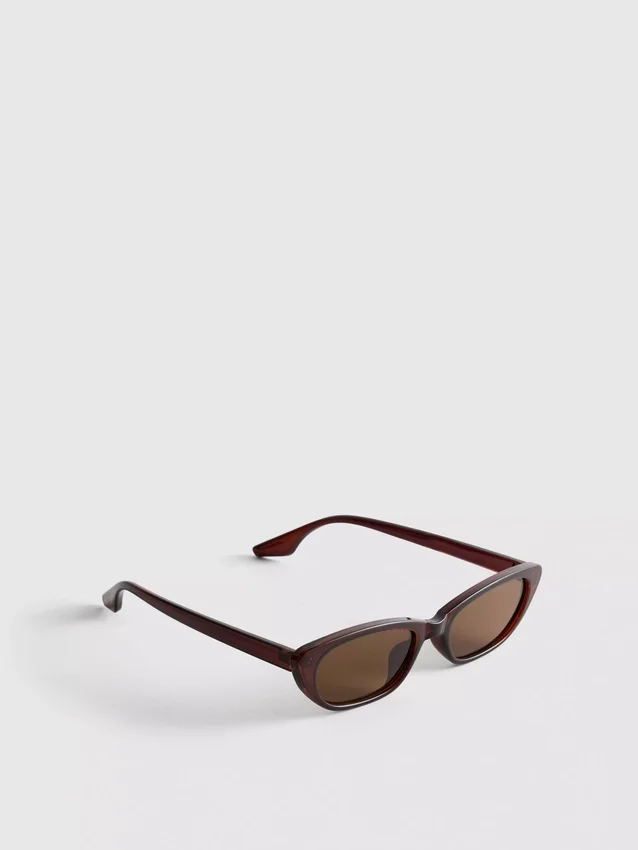 Slanke solbriller i cat-eye-stil