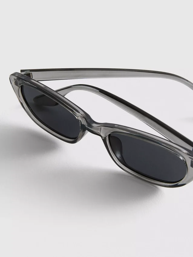 Slanke solbriller i cat-eye-stil