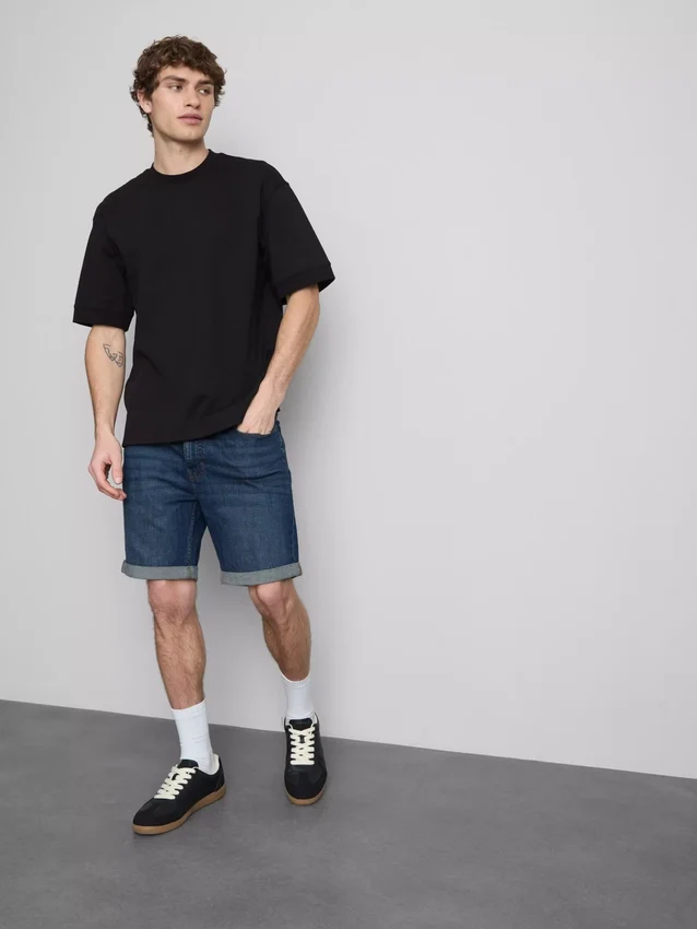 Slim-fit denimshorts med mellemhøj talje