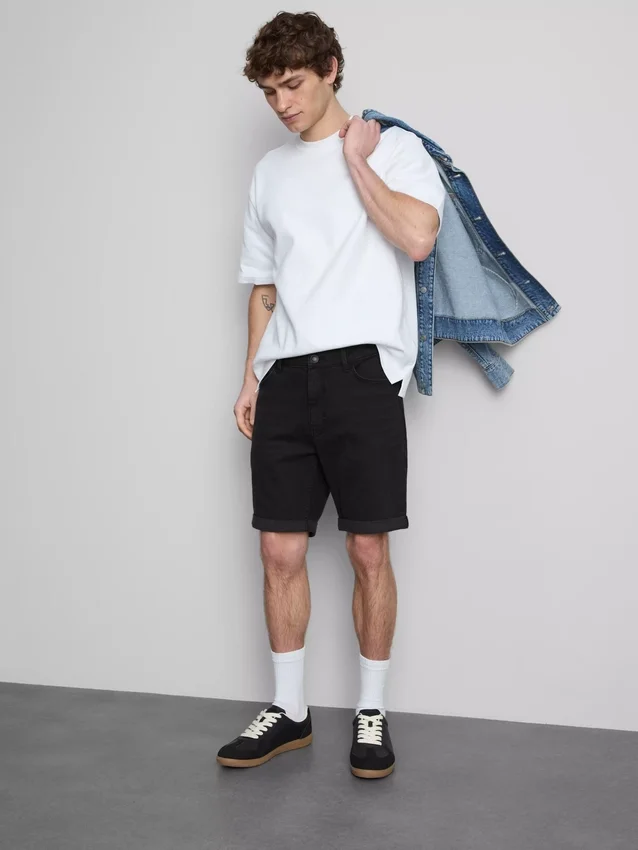Slim-fit denimshorts med mellemhøj talje