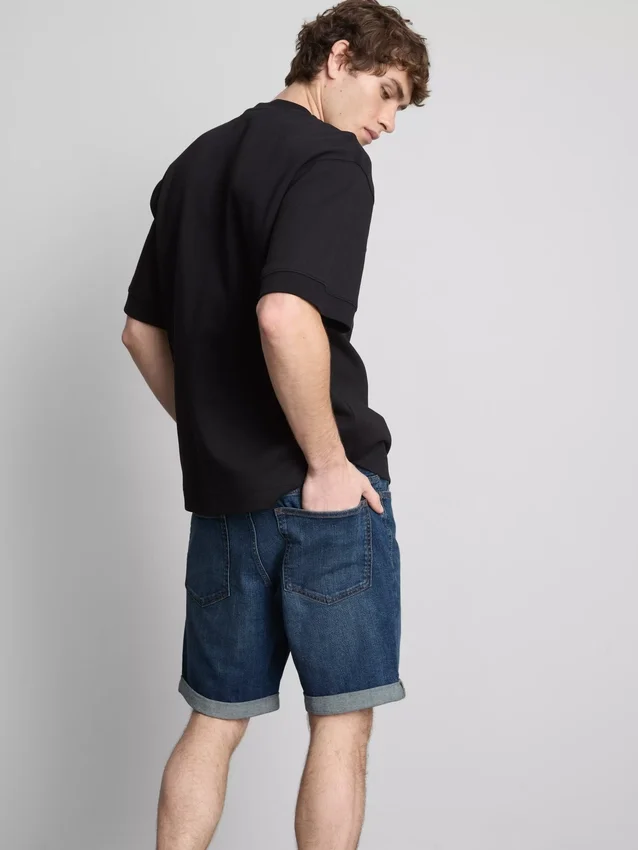 Slim-fit denimshorts med mellemhøj talje