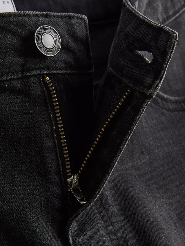 Slim-fit denimshorts med mellemhøj talje