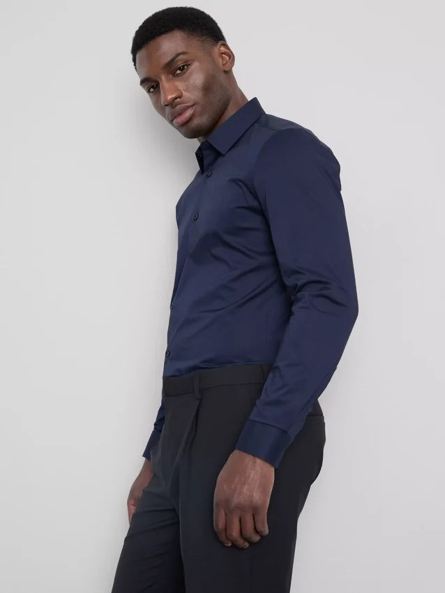 Slim fit stretch-skjorte med knapper