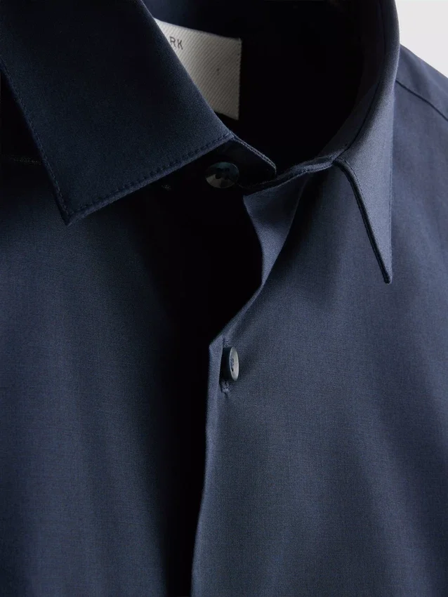 Slim fit stretch-skjorte med knapper