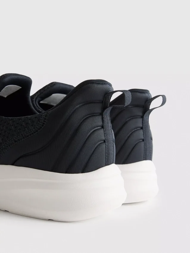 Slip-on sneakers med lavt skaft
