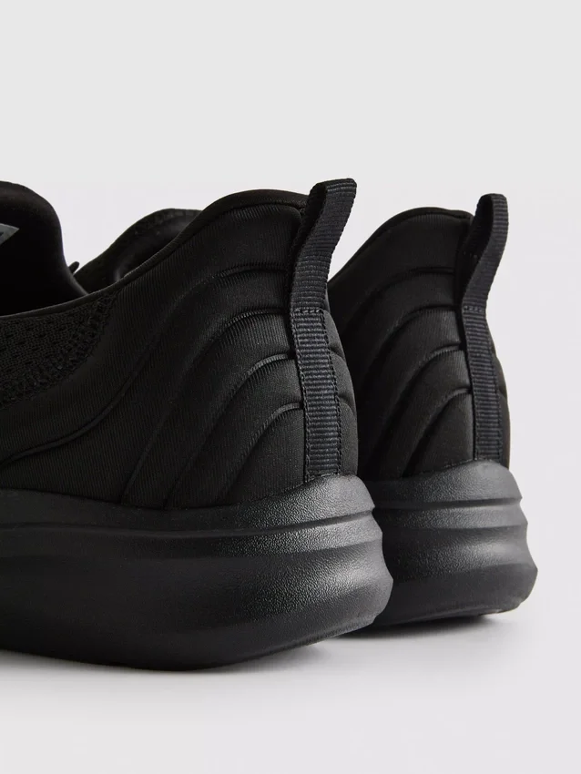 Slip-on sneakers med lavt skaft