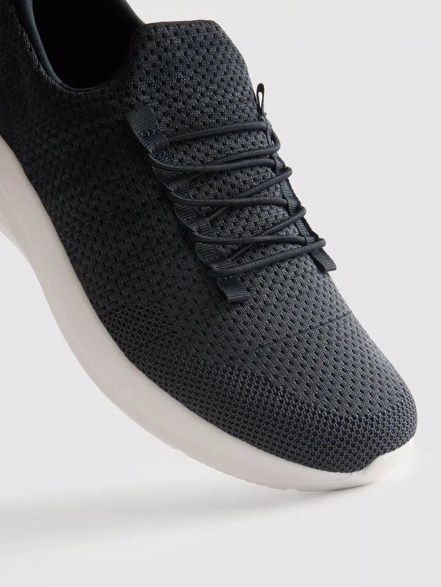 Slip-on sneakers med lavt skaft