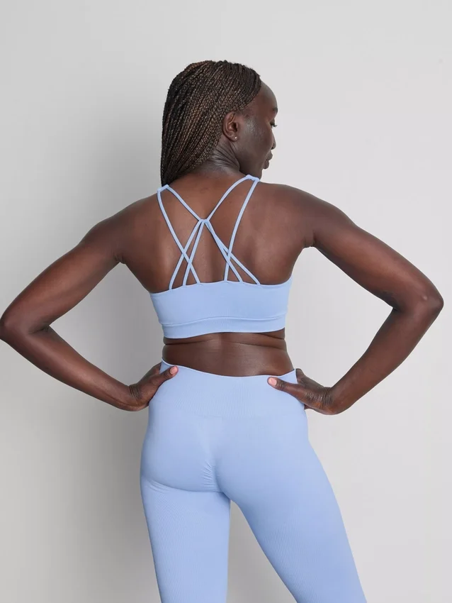 Sømløs aktiv crop top med stropper