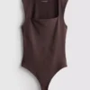 Sømløs bodysuit med firkantet halsudskæring