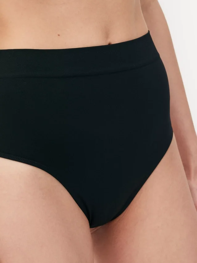 Sømløs Shapewear-string med høj talje