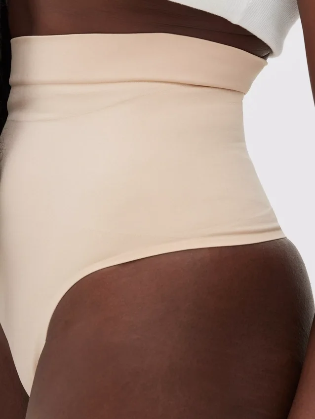 Sømløs Shapewear-string med høj talje