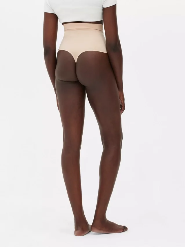 Sømløs Shapewear-string med høj talje