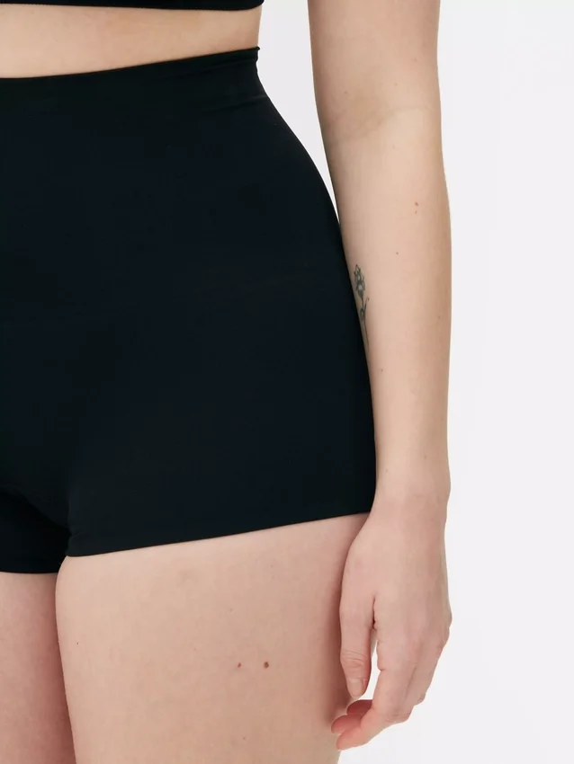 Sømløse formende shorts