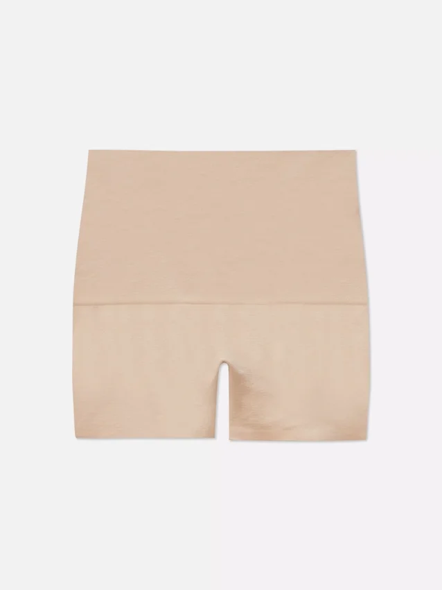 Sømløse formende shorts