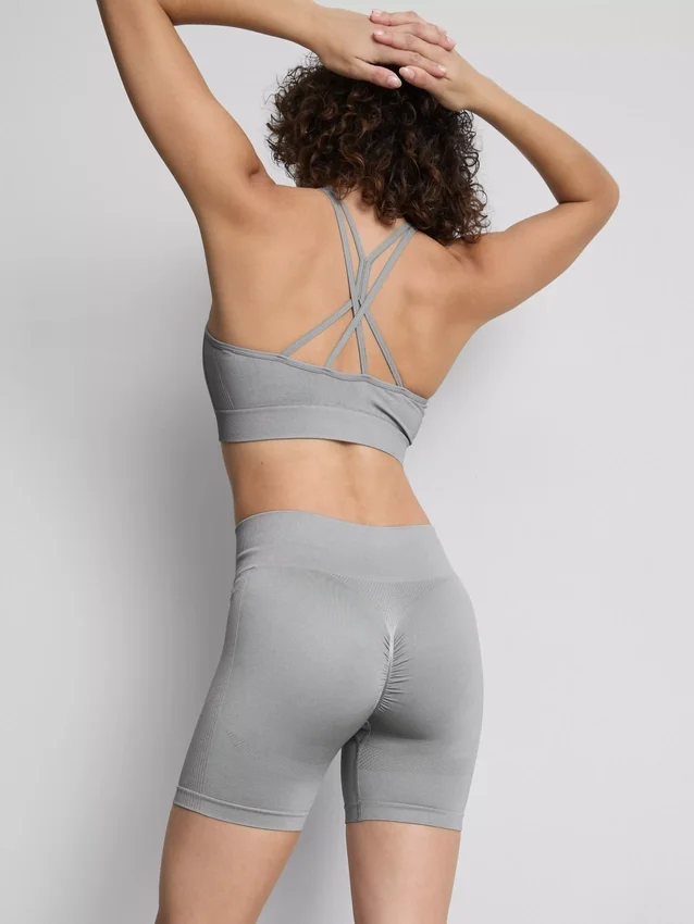 Sømløse, højglansede sportshorts