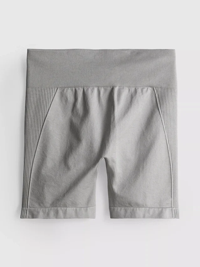 Sømløse, højglansede sportshorts