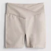 Sømløse sportshorts med krydsende linning