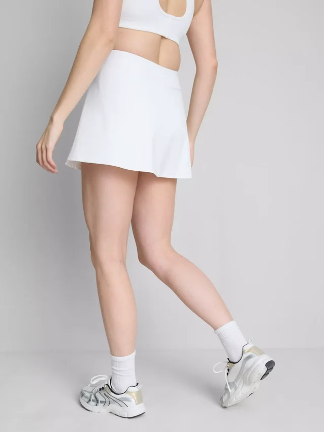 Smørblød mikroaktiv skort