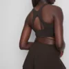 Smørblød, rynket aktiv crop-top