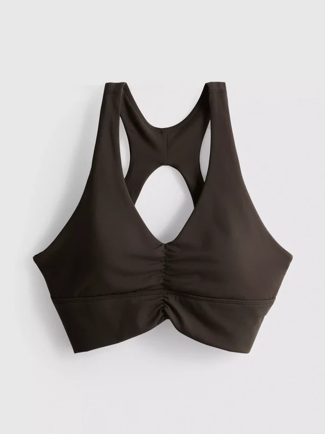 Smørblød, rynket aktiv crop-top
